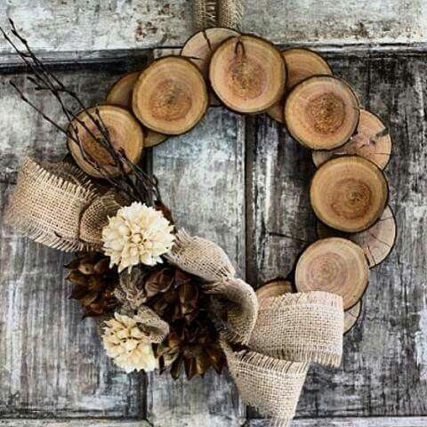 Wood Slice Winter Wreath