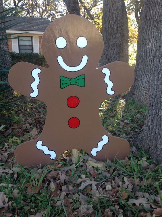 YARD ART - Gingerbread man
